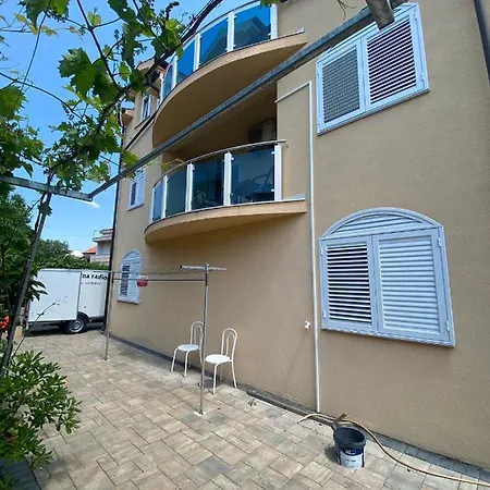 Apartment Meri Vodice