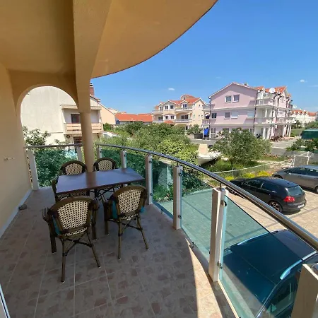 Meri Apartment